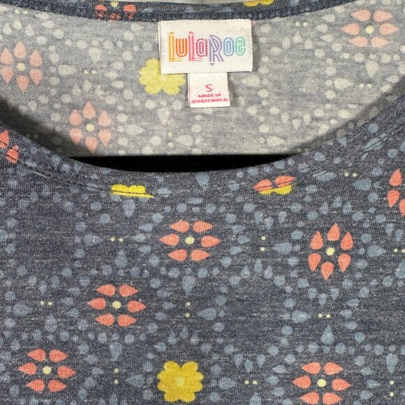 LuLaRoe IRMA Heathered Gray Floral Yellow Daisies Hi-Low Tunic Top Shirt SMALL S - Picture 2 of 6